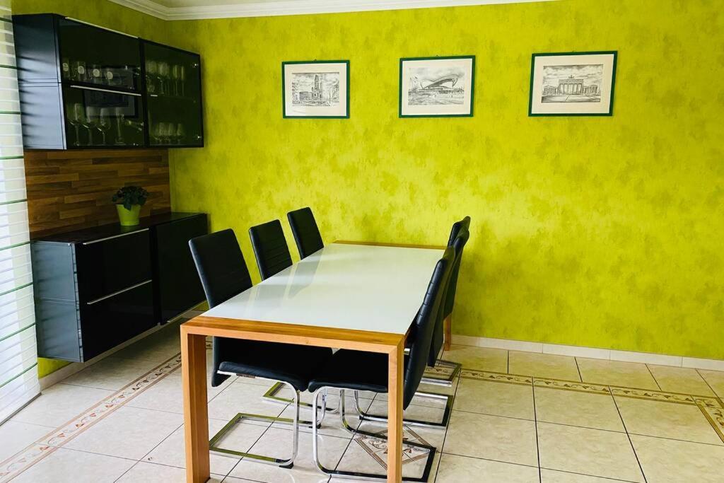 Grosses 4 Zimmer Apartment Naehe Messe Ганновер Екстер'єр фото