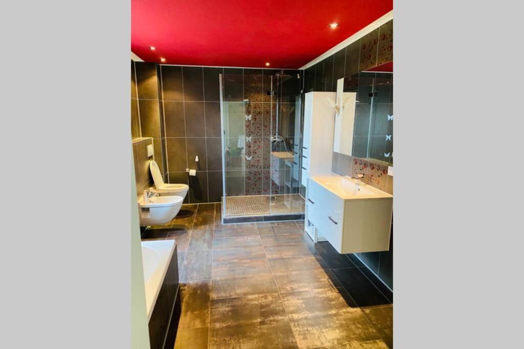 Grosses 4 Zimmer Apartment Naehe Messe Ганновер Екстер'єр фото