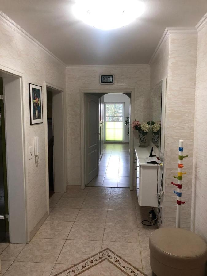 Grosses 4 Zimmer Apartment Naehe Messe Ганновер Екстер'єр фото