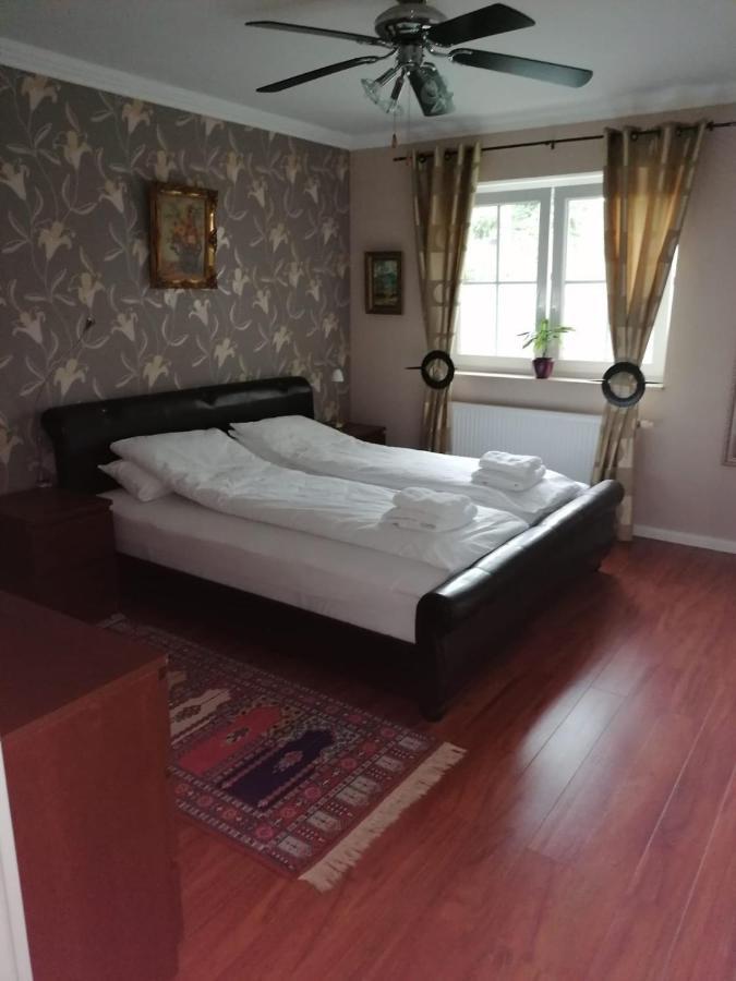 Grosses 4 Zimmer Apartment Naehe Messe Ганновер Екстер'єр фото